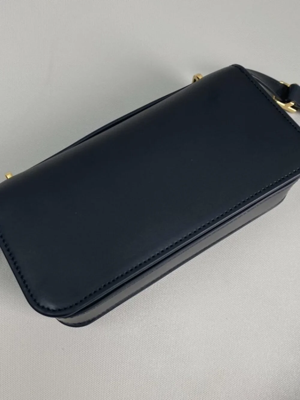 Tory Burch Eleanor Baguette Shoulder Bag